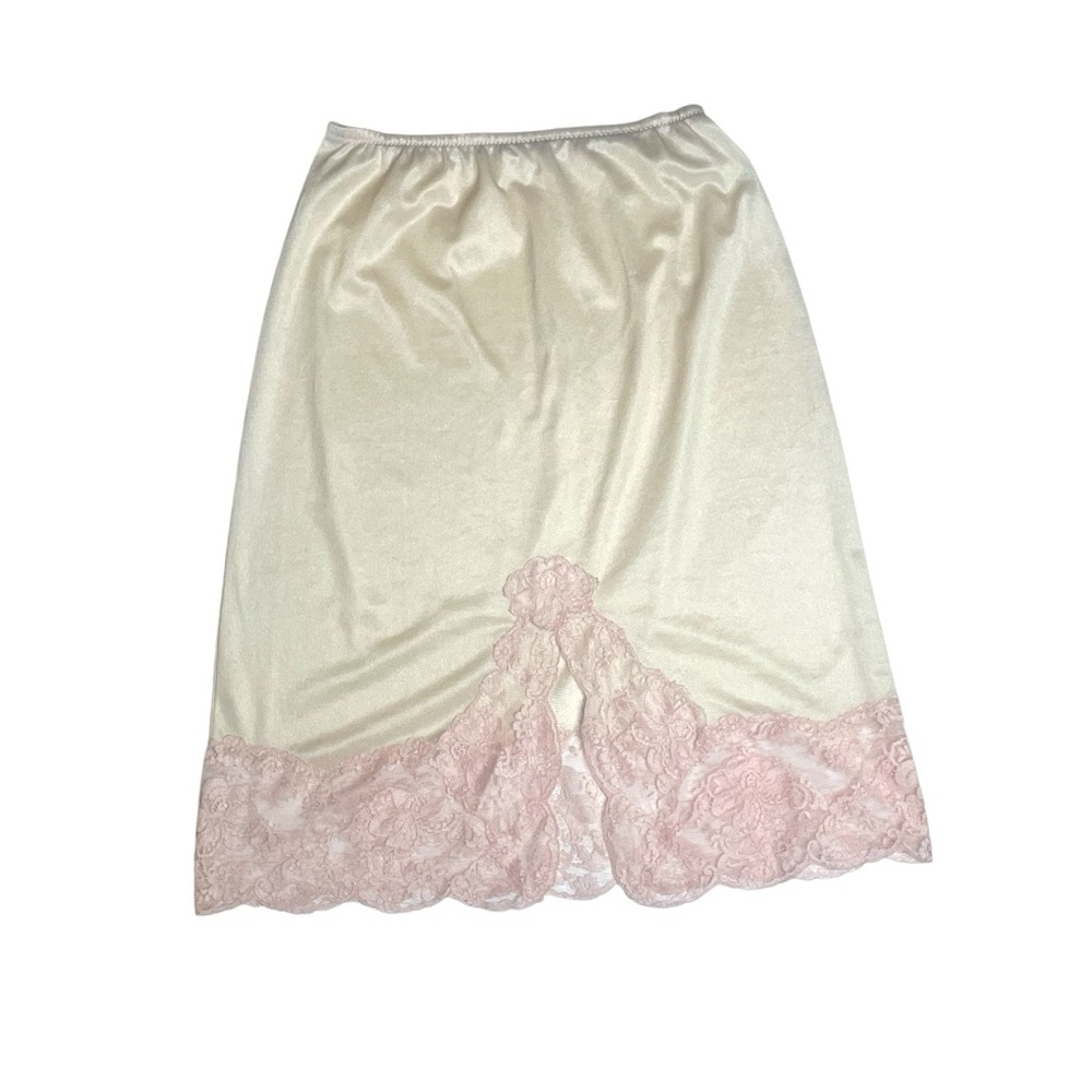 Vintage Emilio Pucci for Formfit Rogers Pink nylon half slip with signature lace